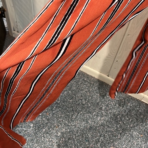 INSPIRED Hearts wide leg Jumpsuit size m - Picture 3 of 9